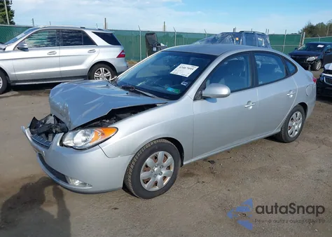 2008 Hyundai Elantra Gls/Se z USA, uszkodzony, nr VIN KMHDU46DX8U367012